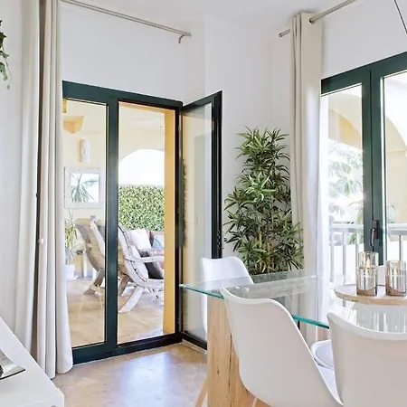 Daire Contemporary, Luxury Living In The Location *