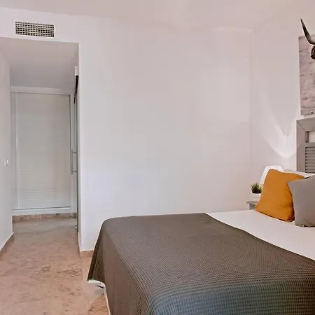 Daire Contemporary, Luxury Living In The Location Marbella