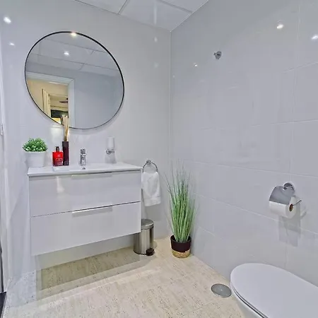 Lejlighed Contemporary, Luxury Living In The Location